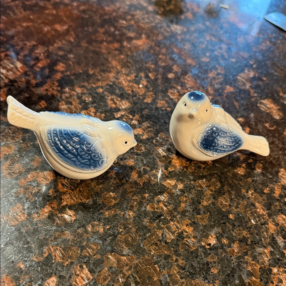 Vintage Blue and White Ceramic Ceramic High Gloss Bird Figurines